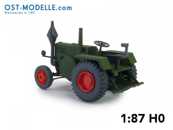 Traktor Ursus C451 (Lanz) Straßenbereifung (Gummi) dunkelgrün